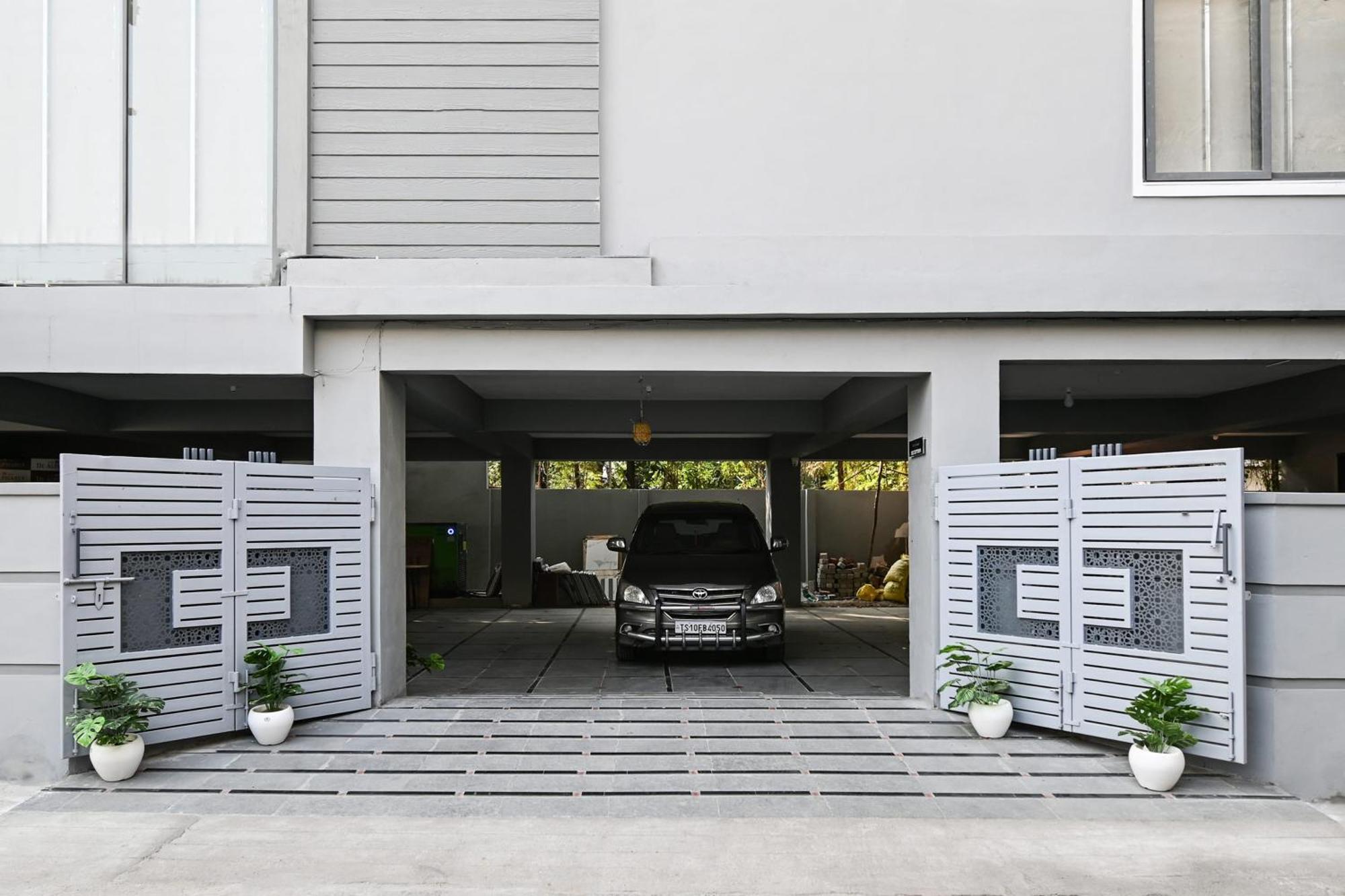 Super Townhouse De Alphabet Karmanghat Hyderabad Exteriör bild